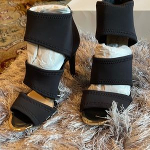 Jessica Simpson heels